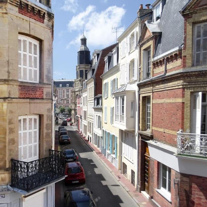 Au Coeur De Trouville. Appartement De 3 Pieces. Esterno foto
